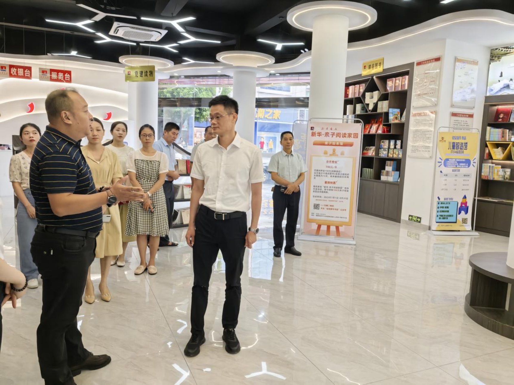 诏安县委常委宣传部部长陈志亮一行至诏安分公司调研指导工作